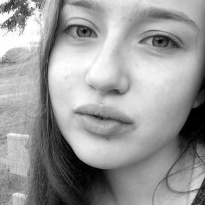 Meet your Posher, Mikayla