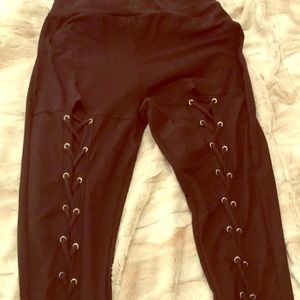 Black lace up leggings 🖤🖤