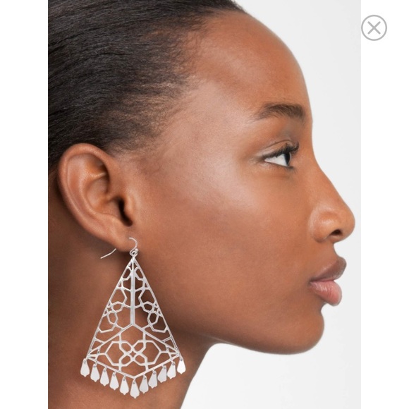Stunning Kendra Scott Samira Earrings in Silver!! - Picture 2 of 5
