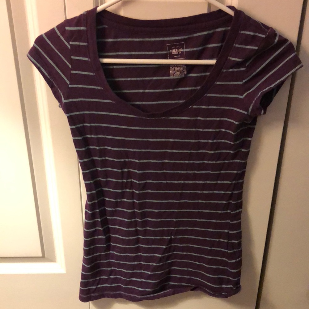 Stripped purple and blue scoop neck tee