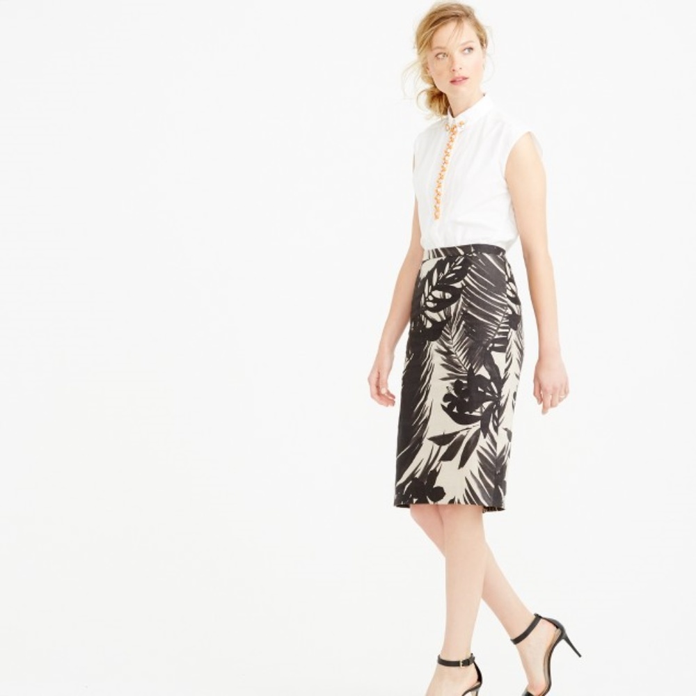 {2} NEW J. Crew Pencil Skirt in Inky Floral