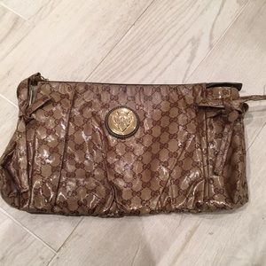 100% authentic Gucci clutch