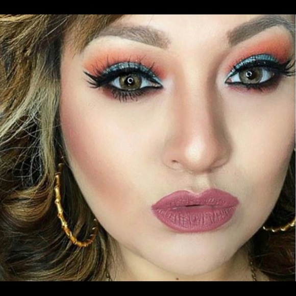 Light Hazel Eyes by Freshtone - Picture 1 of 3