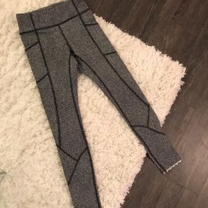 NWOT Lululemon bottoms