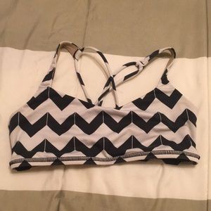 Lululemon shorts bra