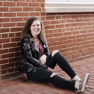 Meet your Posher, Brooke