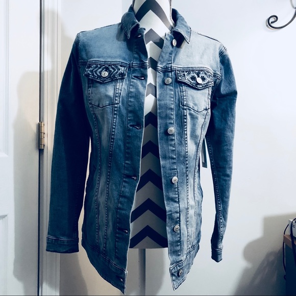 🌺💐LULAROE💐🌺 Gorgeous Jaxson Jean Jacket Sz S - Picture 4 of 8