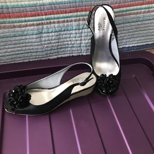 AK Anne Klein iflex shoes