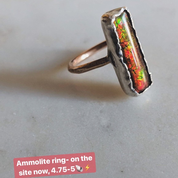 Handmade Delbamé Jewelry Ammolite Ring - Picture 2 of 2
