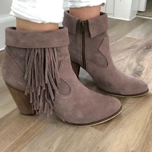 Greige suede Steve Madden fringe booties