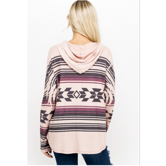 Aztec print hoodie - Picture 3 of 3
