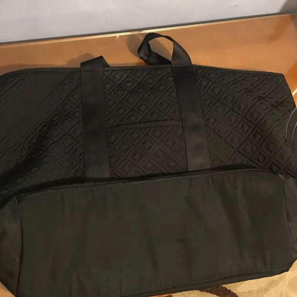 Like new Tory Burch Penn Quilted Zip Tote