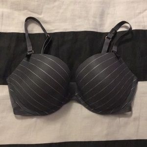 NWT Victoria’s Secret- Very Sexy Push-up