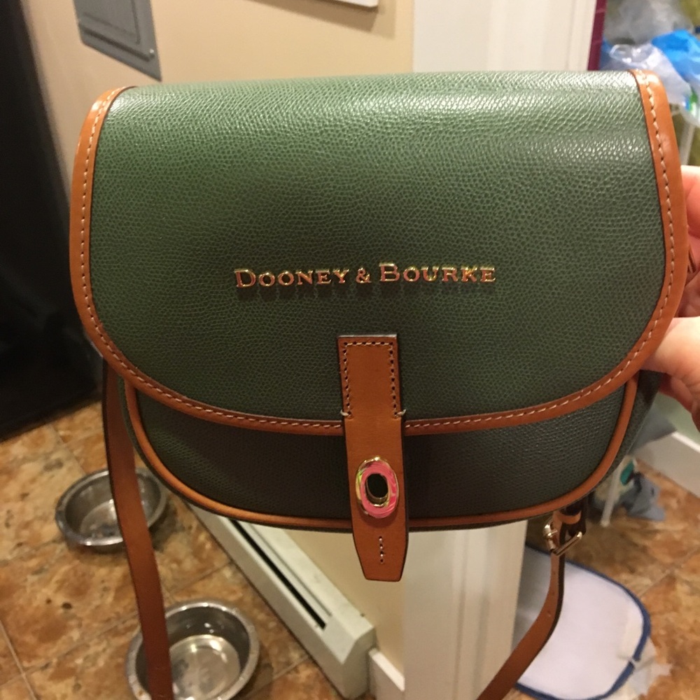 Dooney  and Bourke crossbody bag