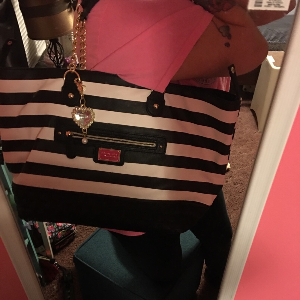 Large Betsey Johnson purse
