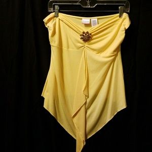 No Boundaries halter top