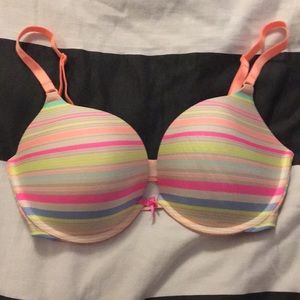 Victoria’s Secret Push-up 34DD