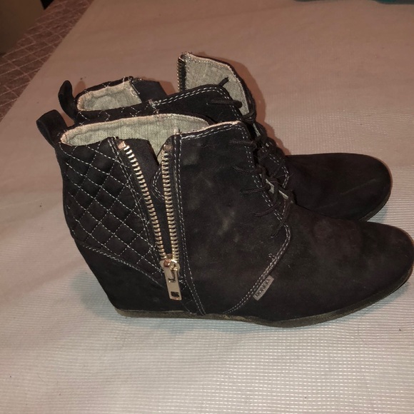 Black wedge boots - Picture 2 of 4