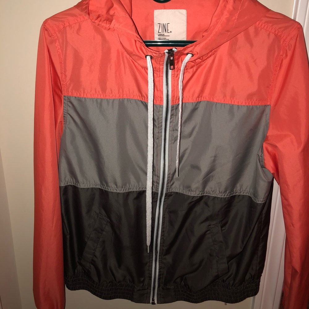 Light windbreaker