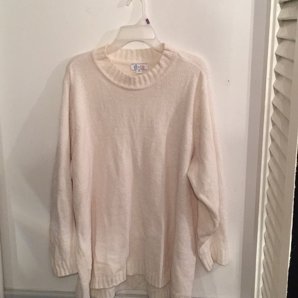 Gorgeous Pearly White/Cream High Low Sweater