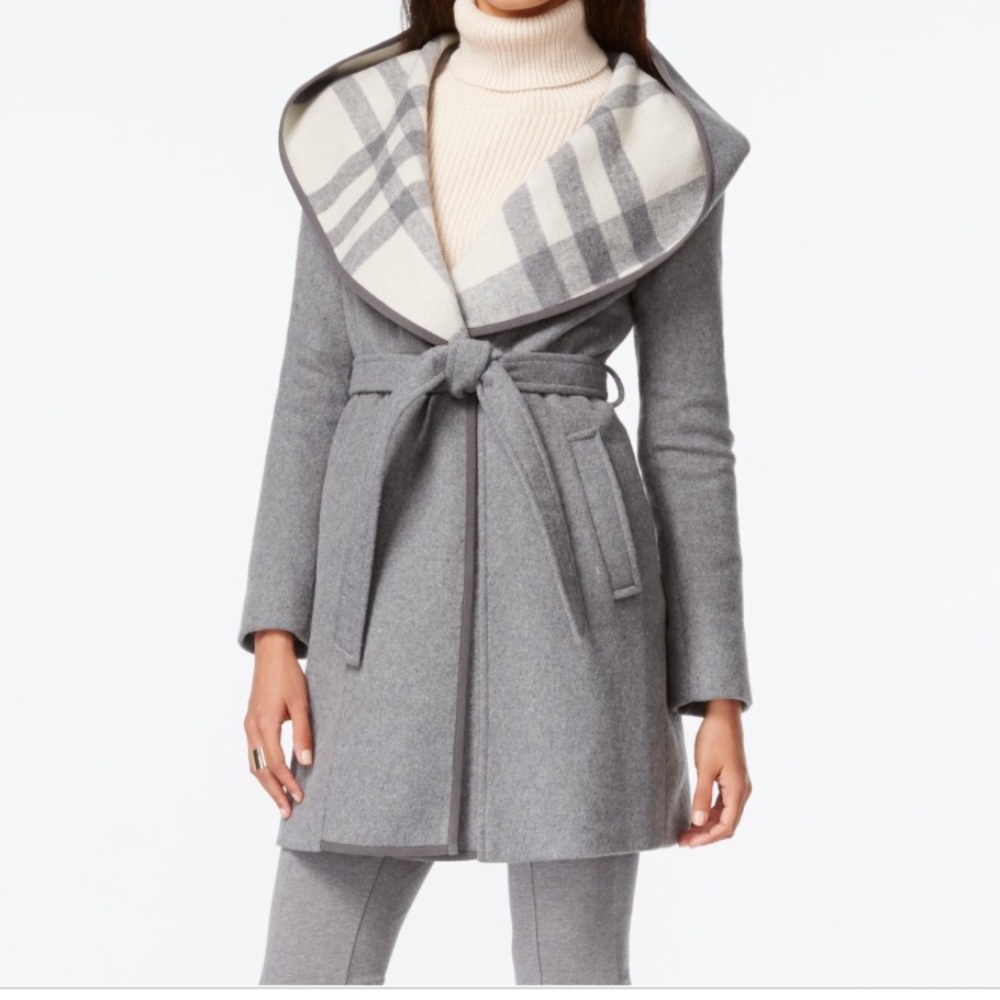 DKNY Wool Plaid Hooded Coat SALE 🛍🎊🎉🎁