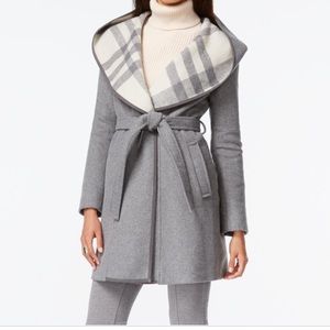 DKNY Wool Plaid Hooded Coat SALE 🛍🎊🎉🎁