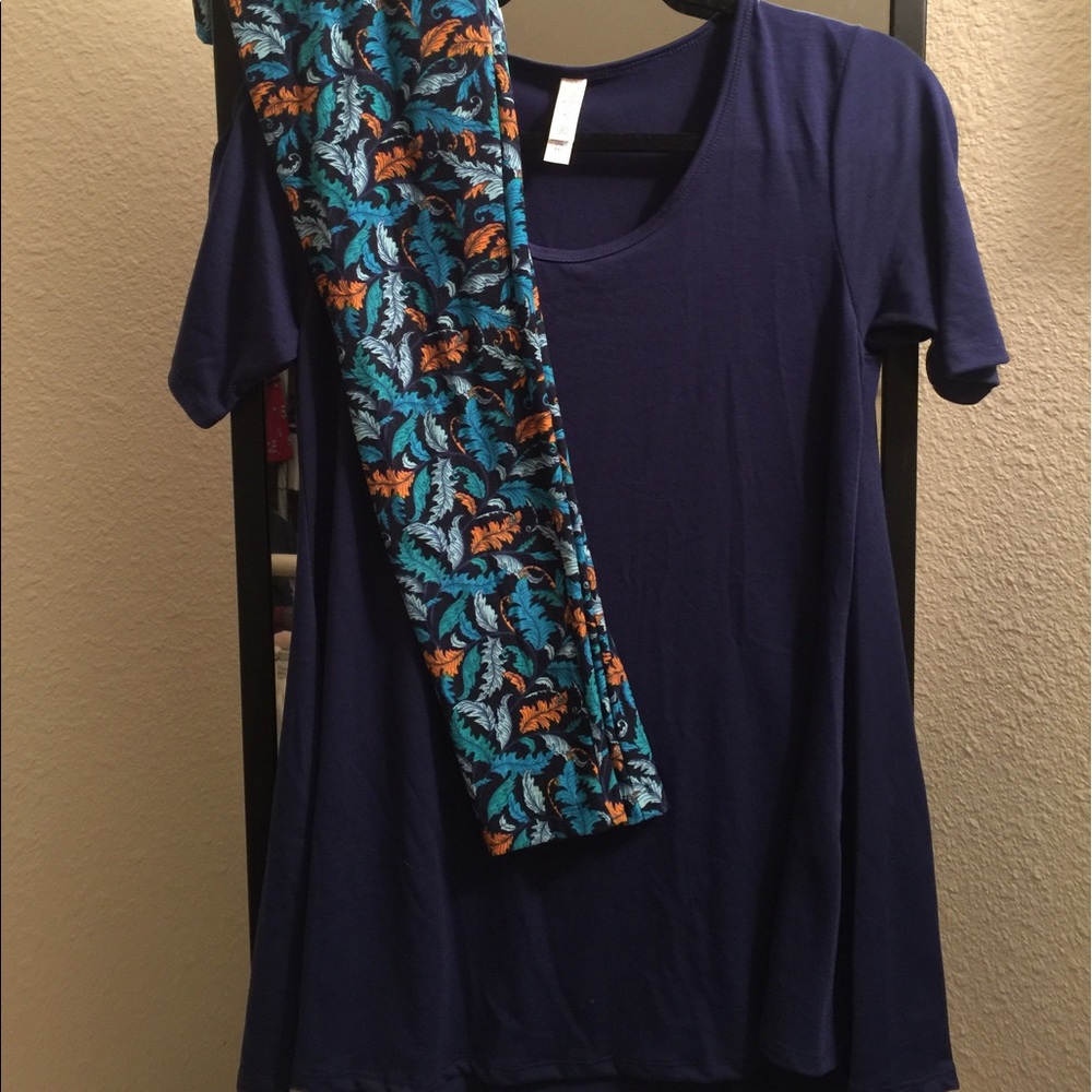 Lularoe XXS Blue Perfect Tee and Leaf OS Leggings
