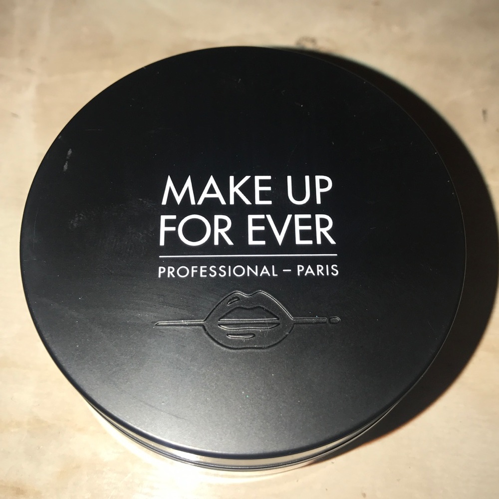 Makeup Forever Ultra HD loose  Finishing powder