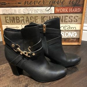 Women’s Isola black ankle boots