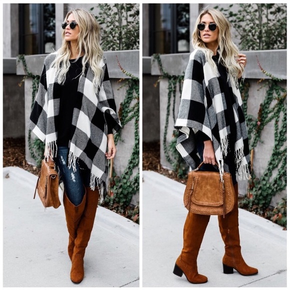 dina aziza Sweaters - New Chic Boho Fringe Plaid Poncho