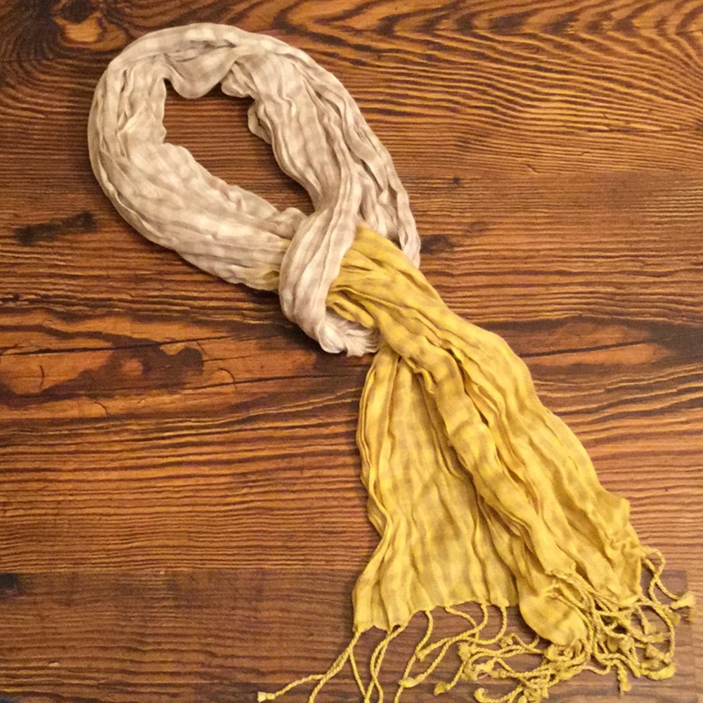GAP Plaid Scarf