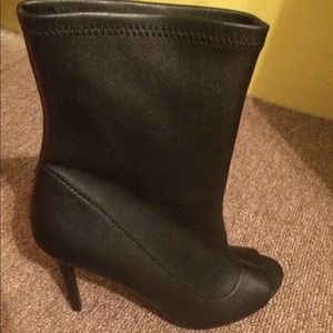Aldo black bootie