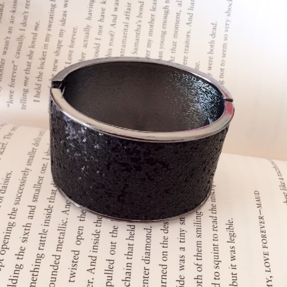 #A166 Black Wide Bracelet