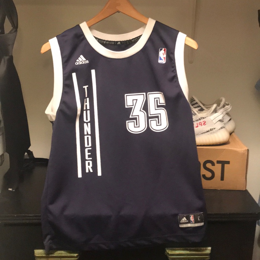 Kevin Durant Old School Thunder Jersey! (Mens S)