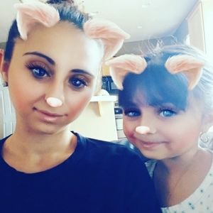 Meet your Posher, Amela