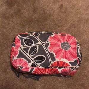Vera Bradley medium makeup bag