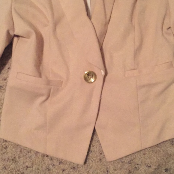 Golden tan blazer - Picture 3 of 3