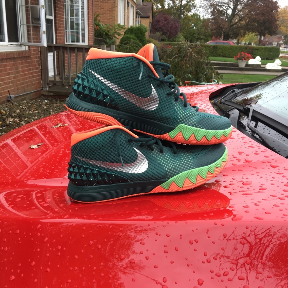 Kyrie 1 “Fly Trap”