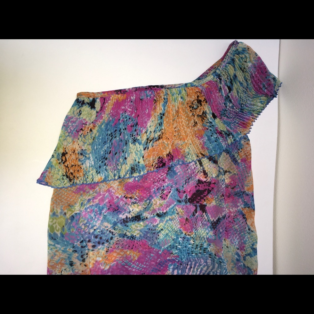 Colorful One Shoulder Ruffle Top - Picture 3 of 6