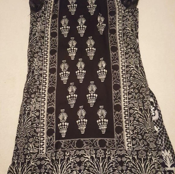 Tunic - Picture 4 of 8