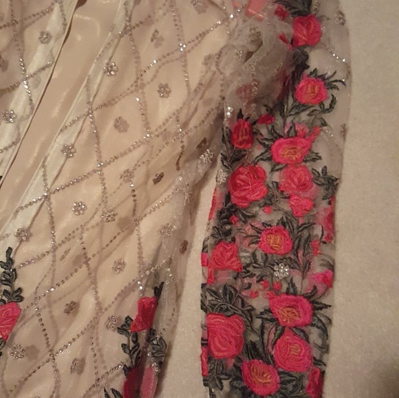 Tunic - Picture 5 of 8