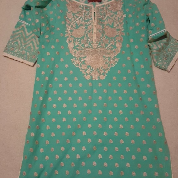 Tunic - Picture 8 of 8