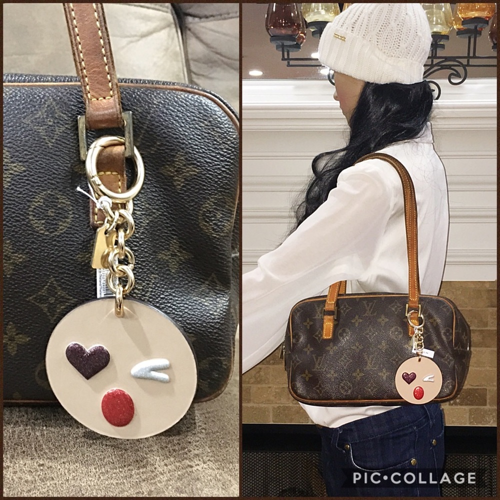 Coach Heart Wink emoji key chain
