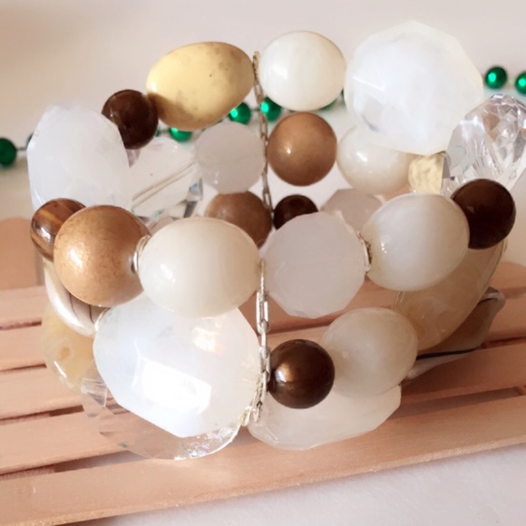 #A171 Wide Beads and Crystal Bracelet - Picture 5 of 6