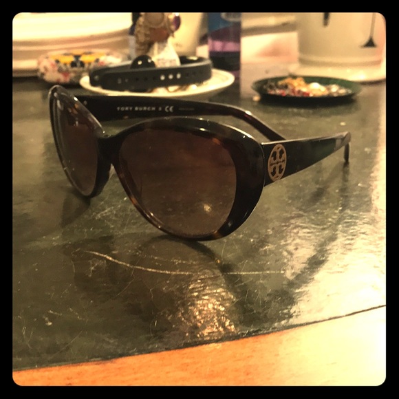 Tory Burch Cat Eye Sunglasses in Tortoise - Picture 1 of 7