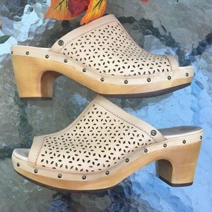 ☄️SALE☄️UGG AUSTRALIA ANSEL CLOG, 9/40 Euro