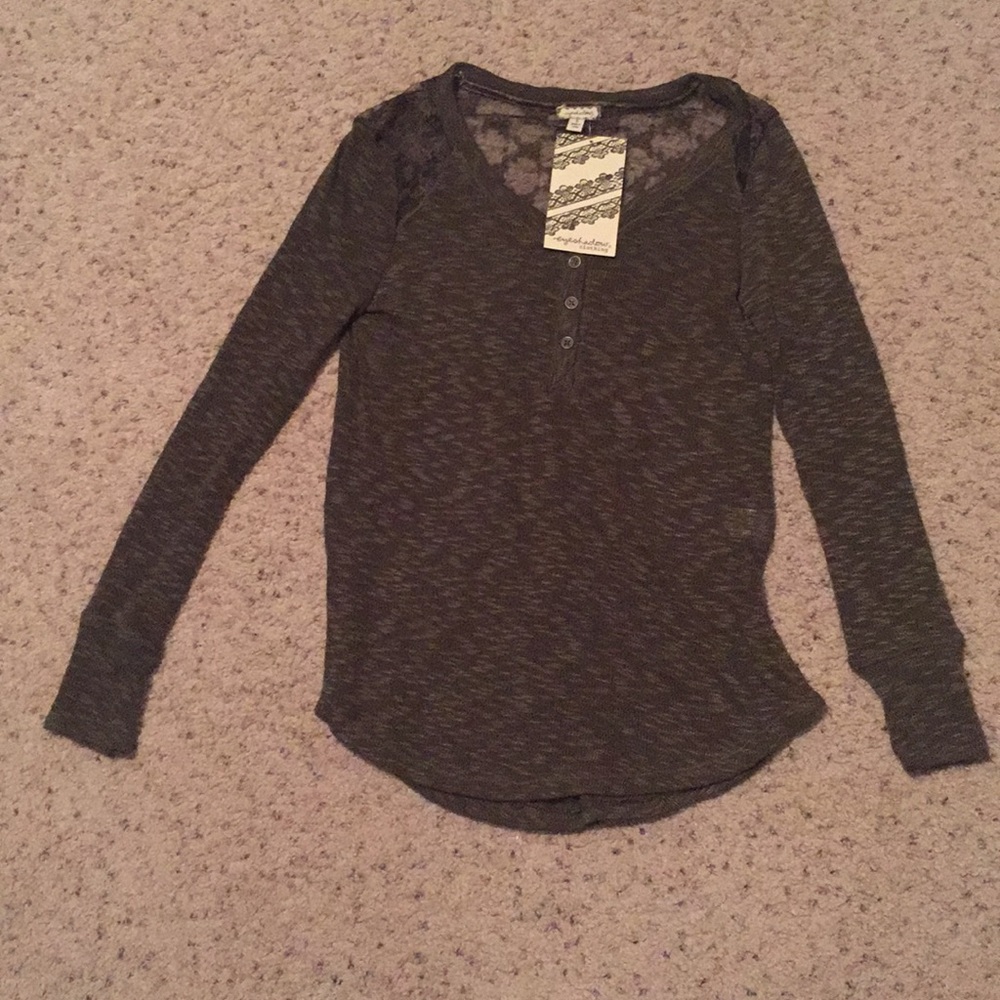 Hunter green long sleeve knit shirt