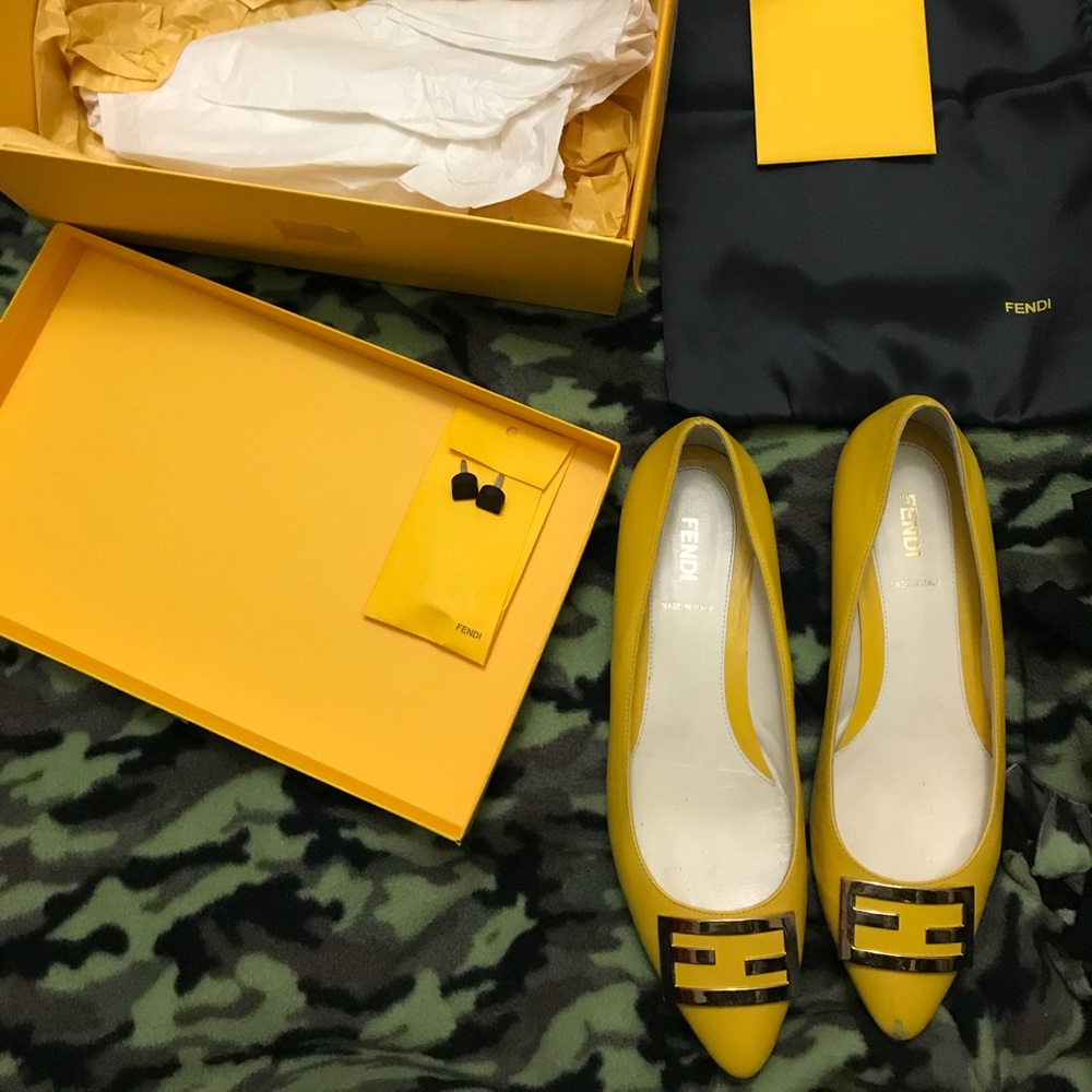 Fendi ballerina Nappa giallo -yellow 100% leather