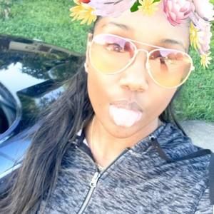 Meet your Posher, Manouchka