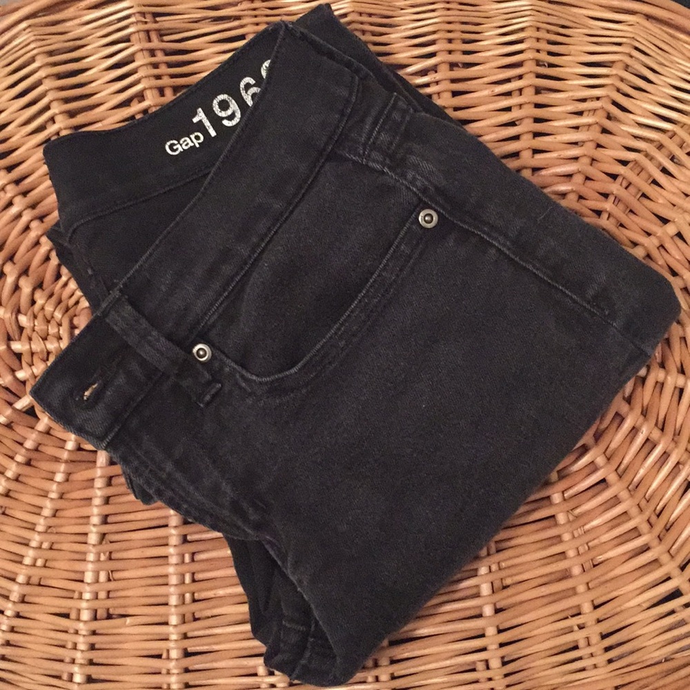 Legging jeans very comfy, worn and nice faded look